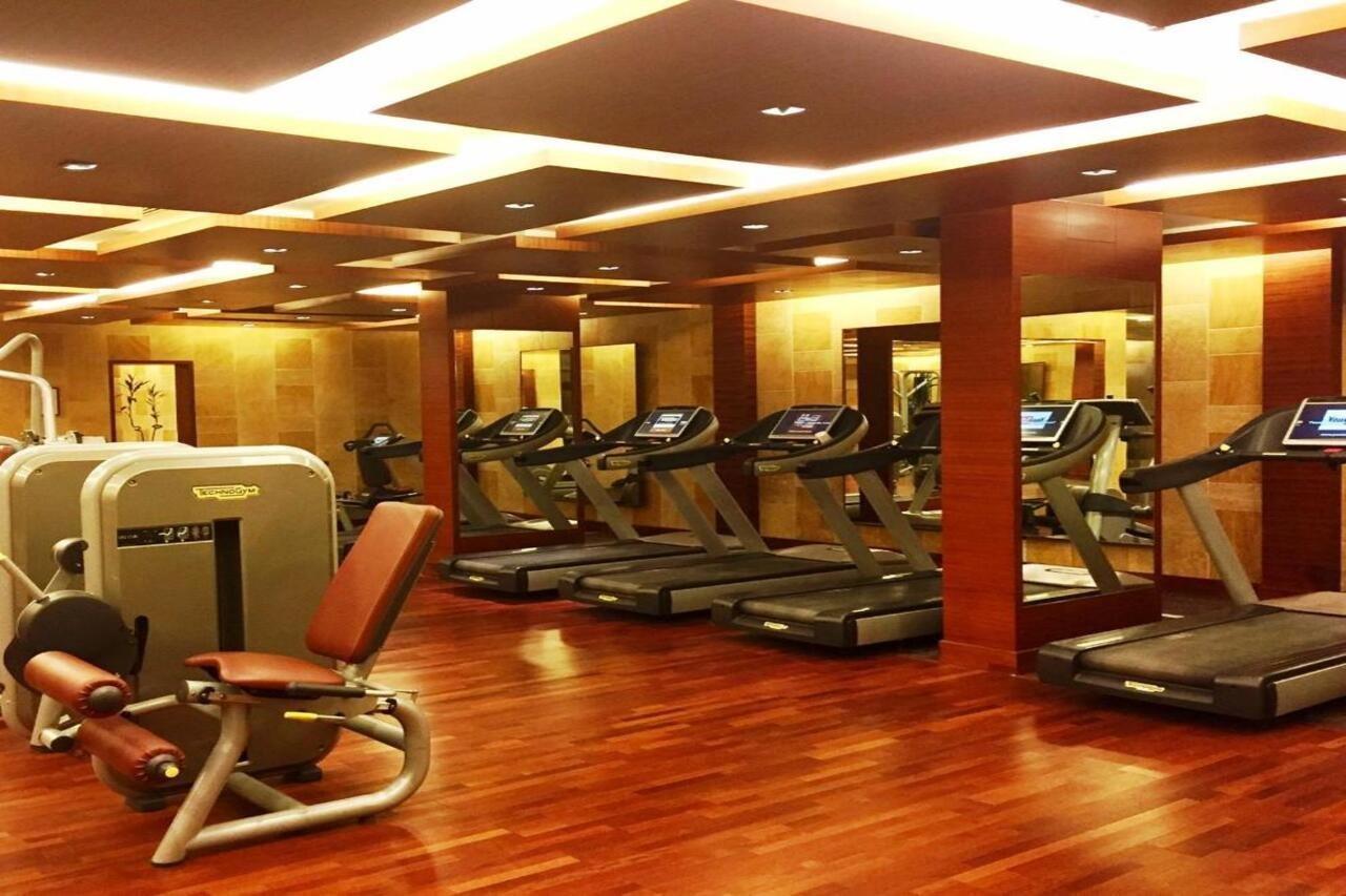 Jaypee Palace Hotel Агра Екстериор снимка