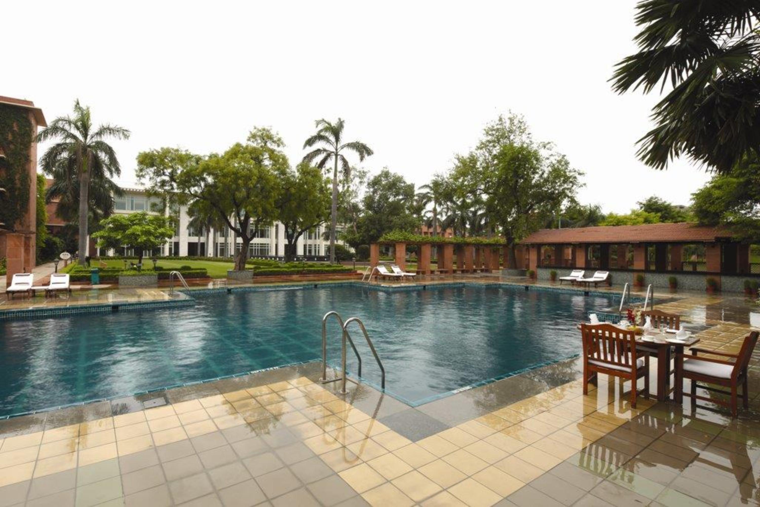 Jaypee Palace Hotel Агра Екстериор снимка
