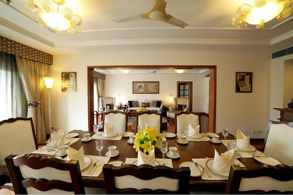 Jaypee Palace Hotel Агра Екстериор снимка