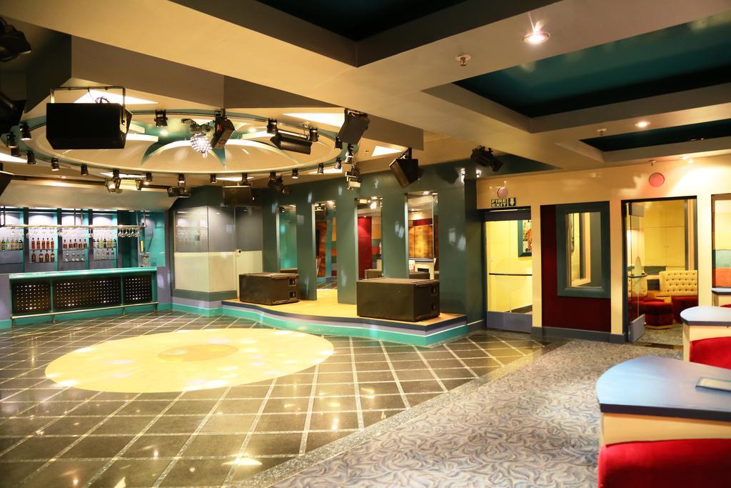 Jaypee Palace Hotel Агра Екстериор снимка