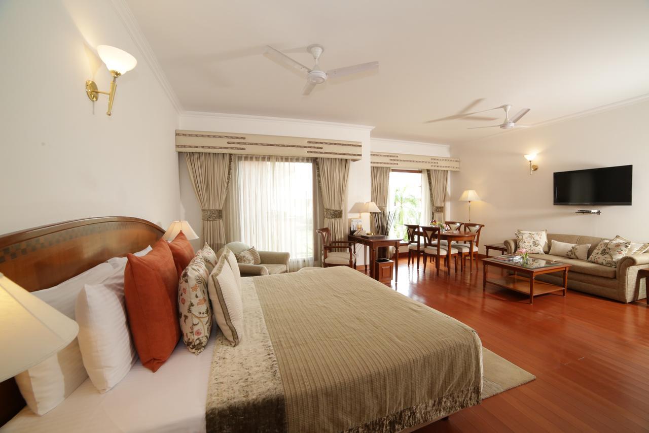 Jaypee Palace Hotel Агра Екстериор снимка